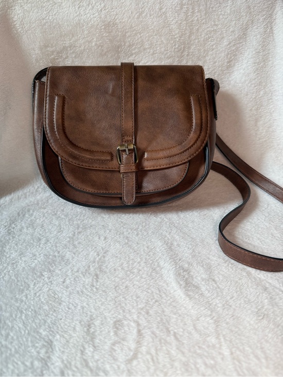 Handbags - Classic Brown Leather Crossbody Bag - Women